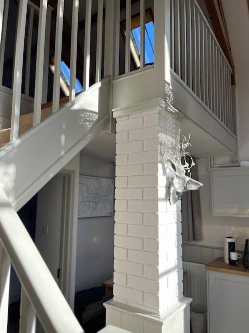Tibberton  The Old School House Retreat 아파트 외부 사진